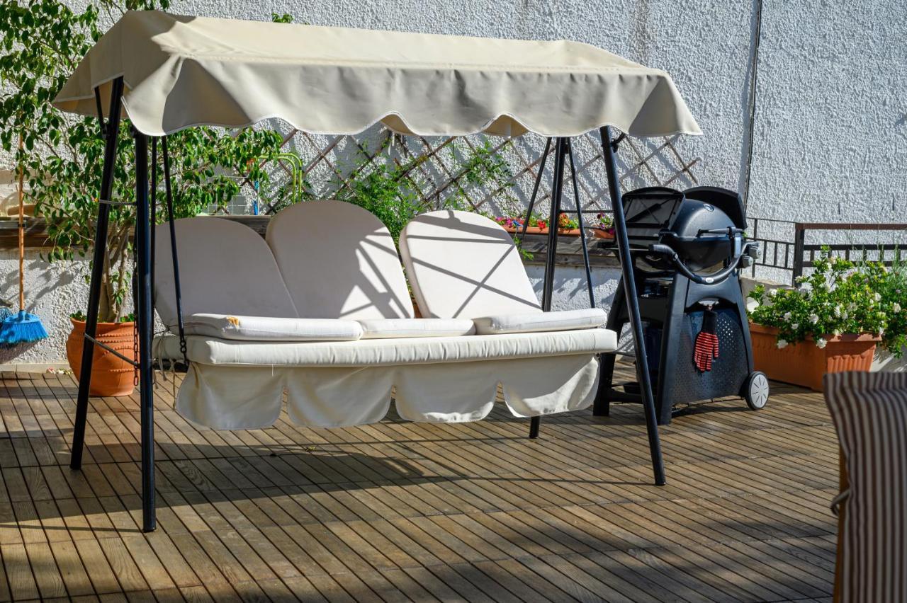 5 Meters From The Beach Храни Екстериор снимка